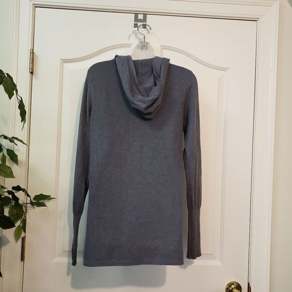 Athleisure Top  - Picture 6 of 6